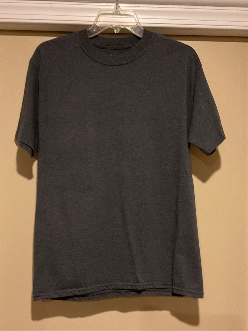 Hanes Beefy-T vMen's Medium Charcoal Crewneck Short Sleeve Tee
